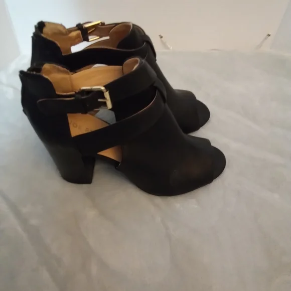 George shoes - Picture 2 of 3